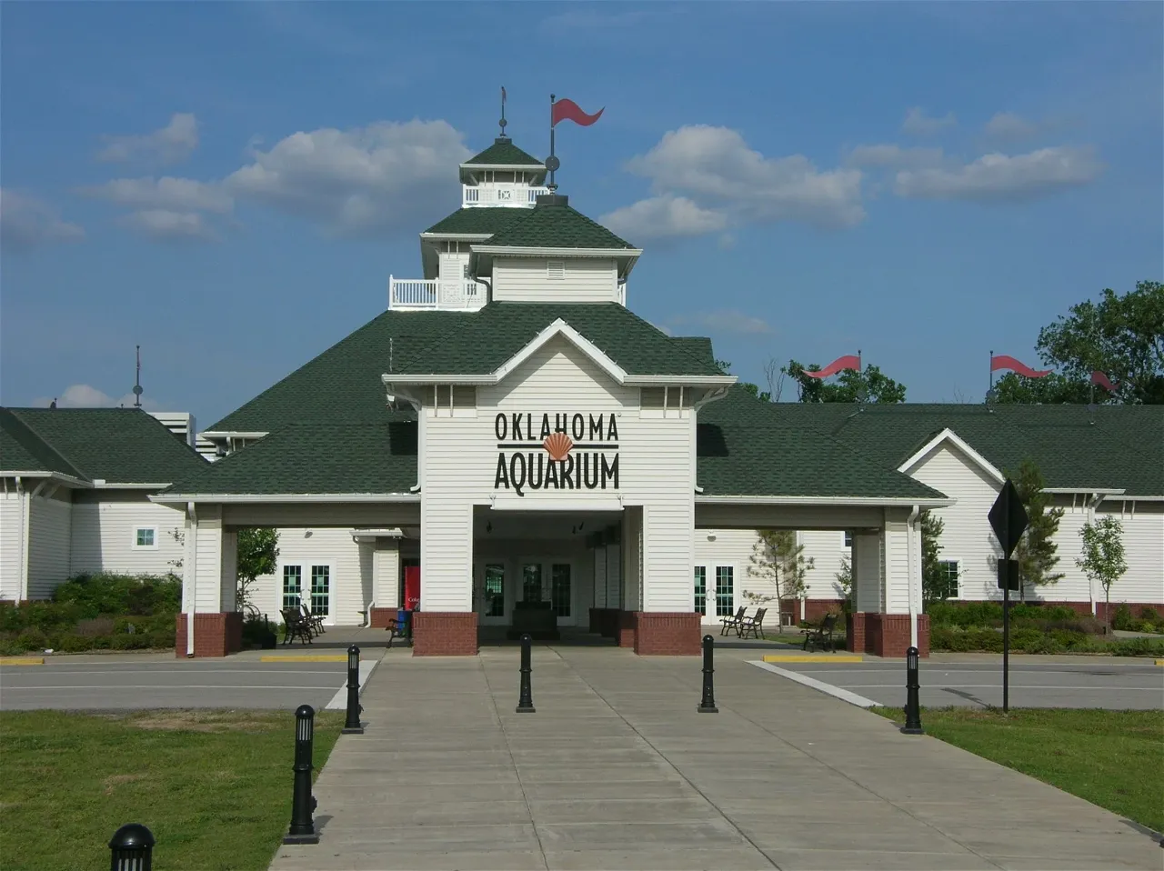 Jenks Landmark - Oklahoma Aquarium