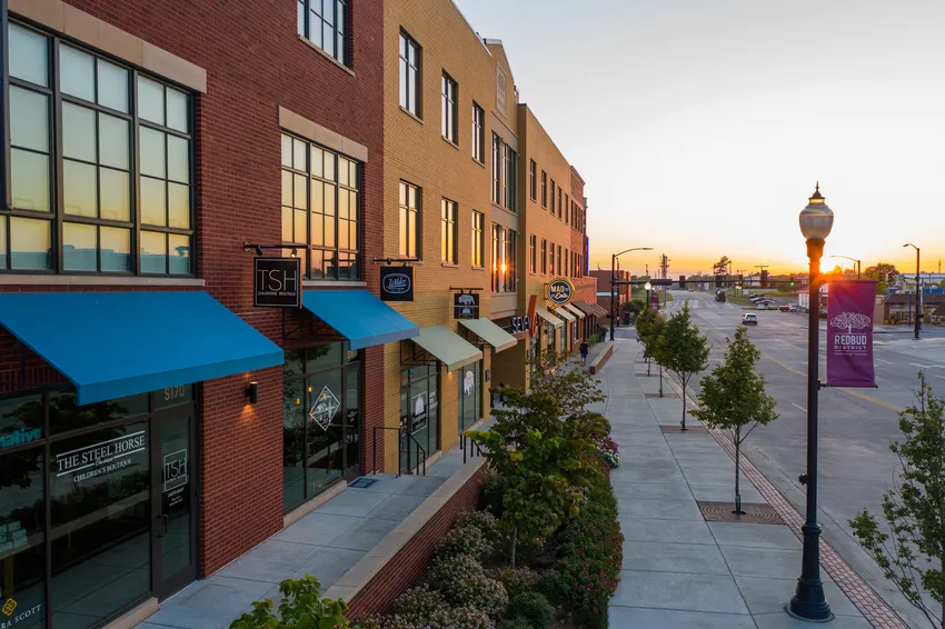 Owasso Landmark - Redbud District
